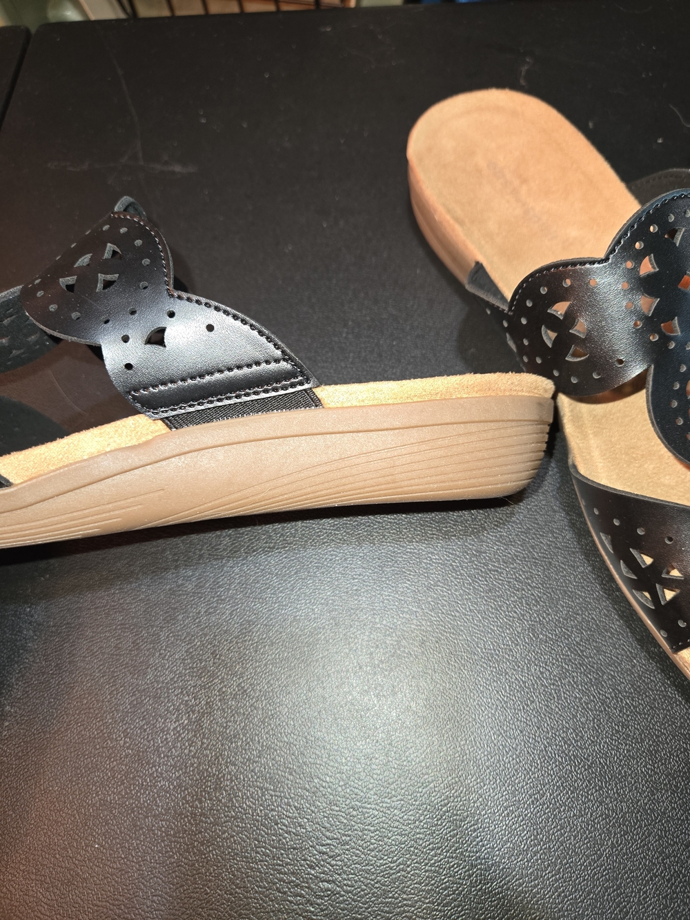 Easy Spirit Women's Brixton Comfort Slip-On Sandal - Picture 2 of 3